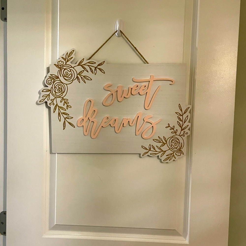 Baby Room Sign - Sweet Dreams - brand new and never used.